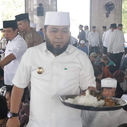 Lagi, Jumat Berkah, Makan Akbar Asbab Menyatukan Hati