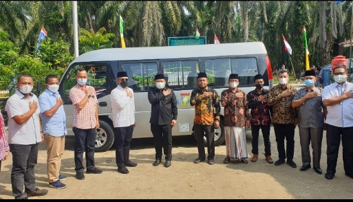 Bus Santri PTPN V Untuk Pesantren di Negeri Serambi Mekah