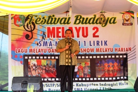 Bupati Yopi Buka Festival Budaya Melayu II SMA 1 Lirik