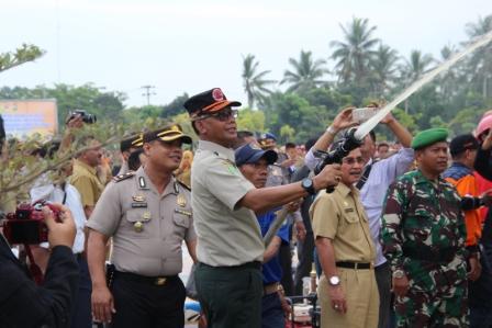  Bupati dan Ketua DPRD Gelar Simulasi Pemadaman Api