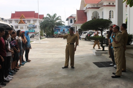 Wakili Riau, Plt Sekda Lepas Atlit Cumi Star Ke Yogyakarta
