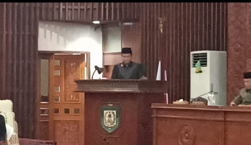 DPRD Gelar Paripurna  Pandangan Umum Fraksi Atas Raperda RAPBD Provinsi Bengkulu TA 2023