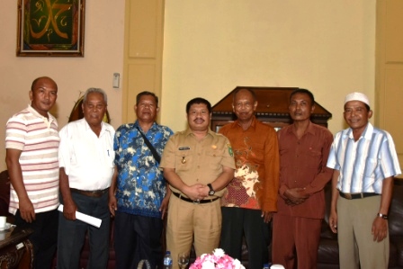Bupati Amril Terima Aspirasi Masyarakat Pinggir