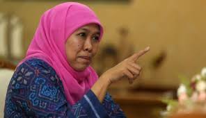 Menteri Sosial Khofifah Larang Keras Bantuan PKH Dibuat Beli Rokok