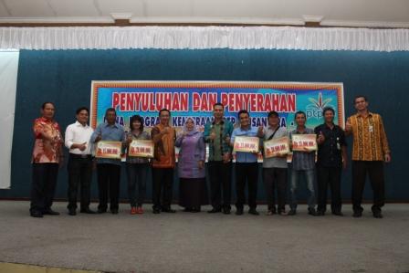 PTPN V Salurkan Bantuan Rp. 1,65 Milyar Untuk 69 UKM Inhu dan Pekanbaru