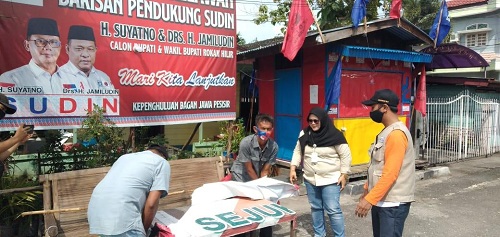 Masa Tenang, Bawaslu Rohil Tertibkan APK Paslon