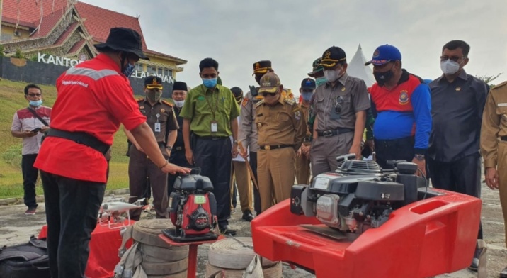 Bupati Pelalawan : RAPP Selalu Terlibat Dalam Pemadaman Karhutla