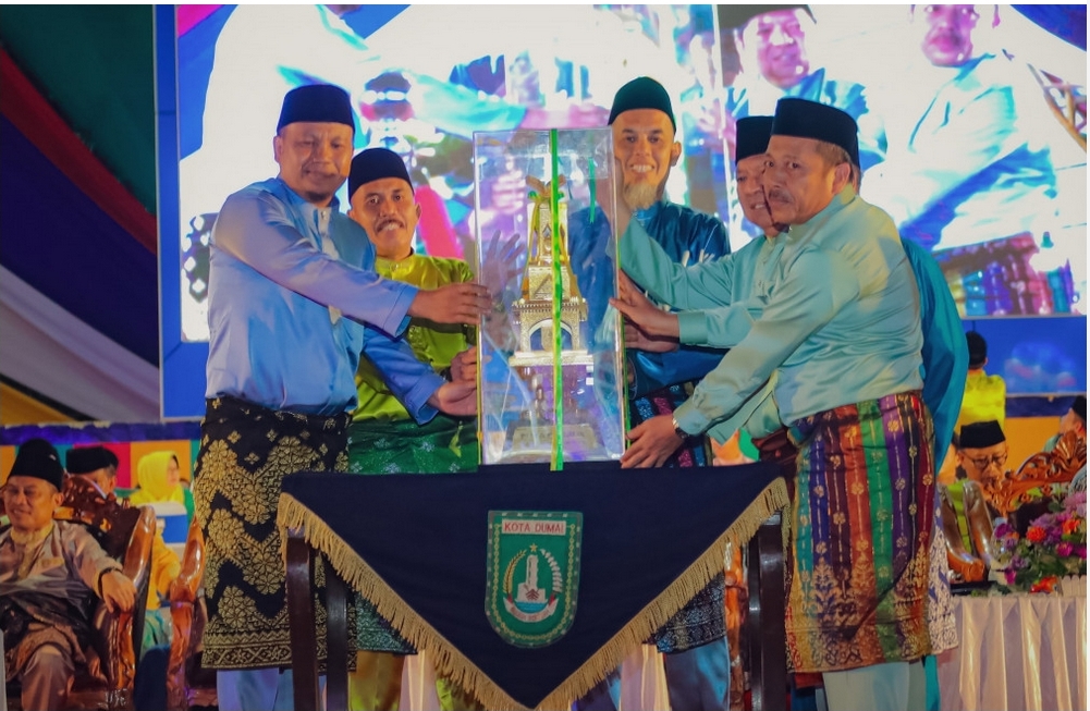 Pekanbaru Raih Juara Umum MTQ XLII Riau, Piala Diarak Keliling Kota