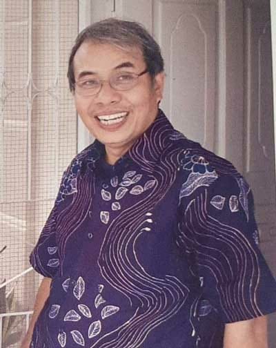 Raja Isyam Azwar di Mata Yusmar Yusuf ; Terobosan Jenial dalam Gelombang Zaman
