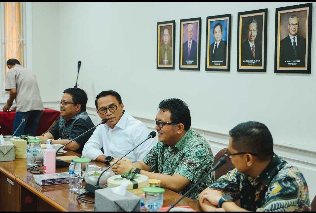 Direktur PalmCo Apresiasi Kegesitan PTPN IV Regional III