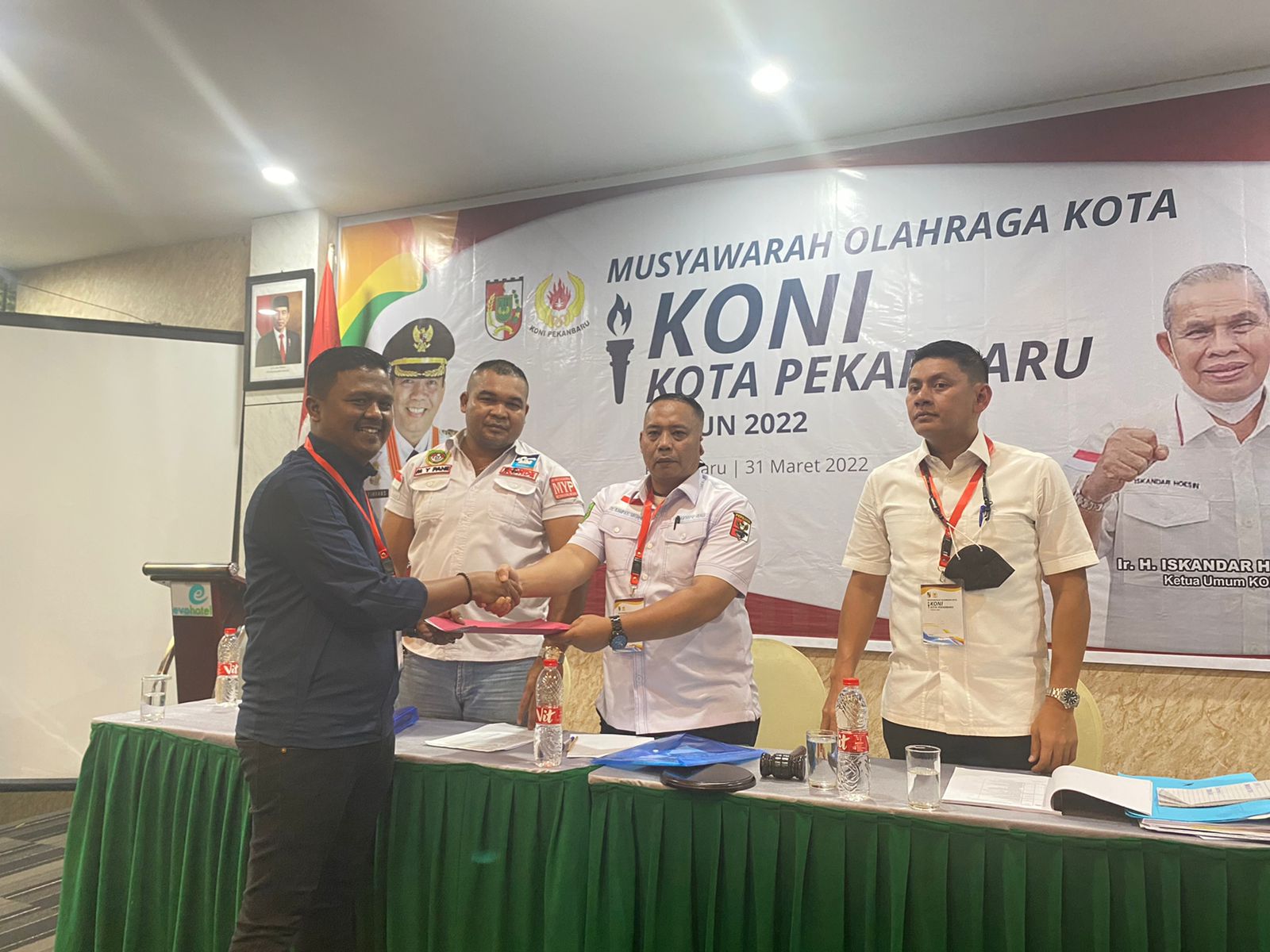 Dana Hibah Sudah Dicairkan Rp 1,75 M, Tapi Karyawan KONI Pekanbaru Tiga Bulan Tidak Gajian