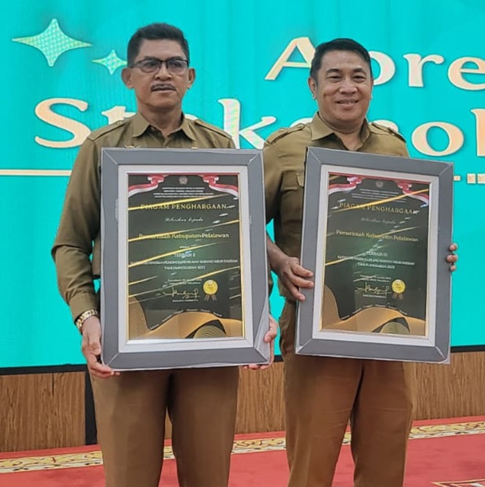 Pemkab Pelalawan Terima Dua Penghargaan Dari KPKNL