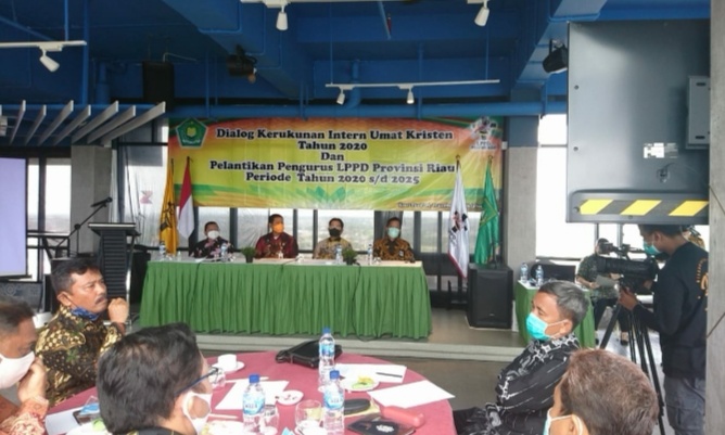 Pengurus LPPD Riau Resmi Dikukuhkan, Fokus Persiapan Pesparawi Nasional di Yogyakarta