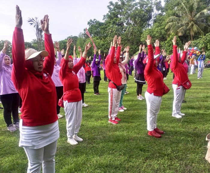 Gebyar Senam Sehat (Genset) Kelurahan Binong 2024, Perwosi Tangerang Sosialisasikan Senam Osteoporos