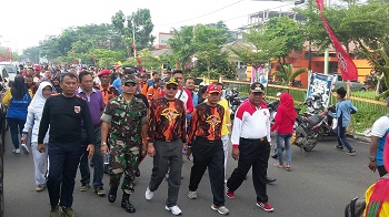  HUT PP Dan Sumpah Pemuda, Wabup Rohil Pimpin Jalan Santai