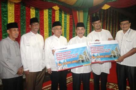 Safari Ramadhan, Gubri Serahkan Zakat Pribadi ke BAZ Rohil