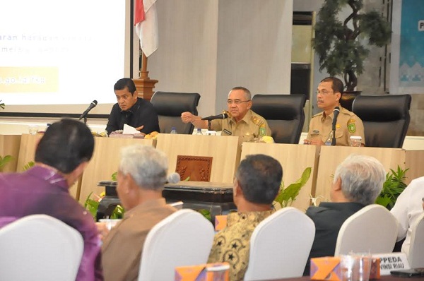 Mempersiapkan APBD 2017, Pemprov Riau Gelar Forum Konsultasi Publik
