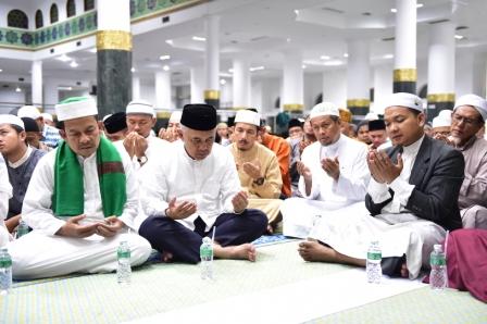 Gubri Bersama Masyarakat Sholat Gerhana di Masjid An Nur