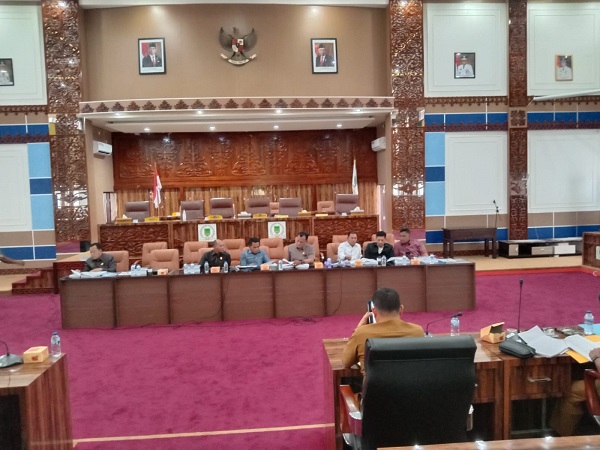 Bahas Rancangan KUA&PPAS 2023, Banggar DPRD Adakan Raker Dengan TAPD
