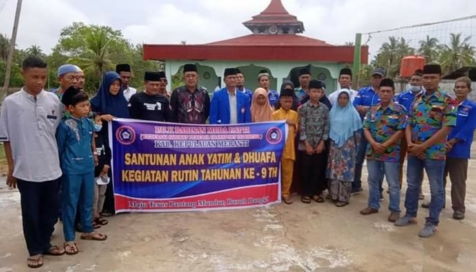 PUK Barisan Muda F.SPTI-K.SPSI Meranti Santuni Anak Yatim dan Kaum Du'afa.       