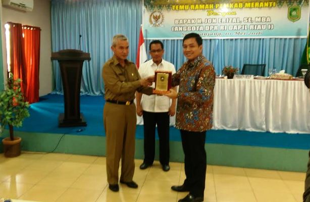 Curhat Wabup Meranti Ke Anggota DPR RI, Said Hasyim : Meranti Mohon diperhatikan