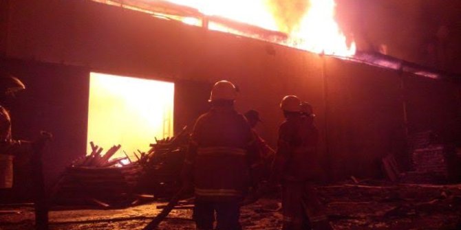 Usaha Mebel Presiden Jokowi Hangus Terbakar
