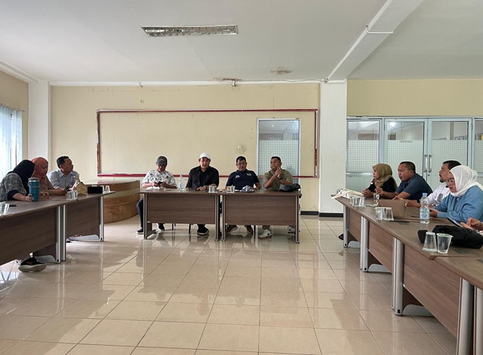 Rapat Bersama Ketum PWI, Peringatan HPN 2025 di Riau Siapkan 15 Agenda Kegiatan 