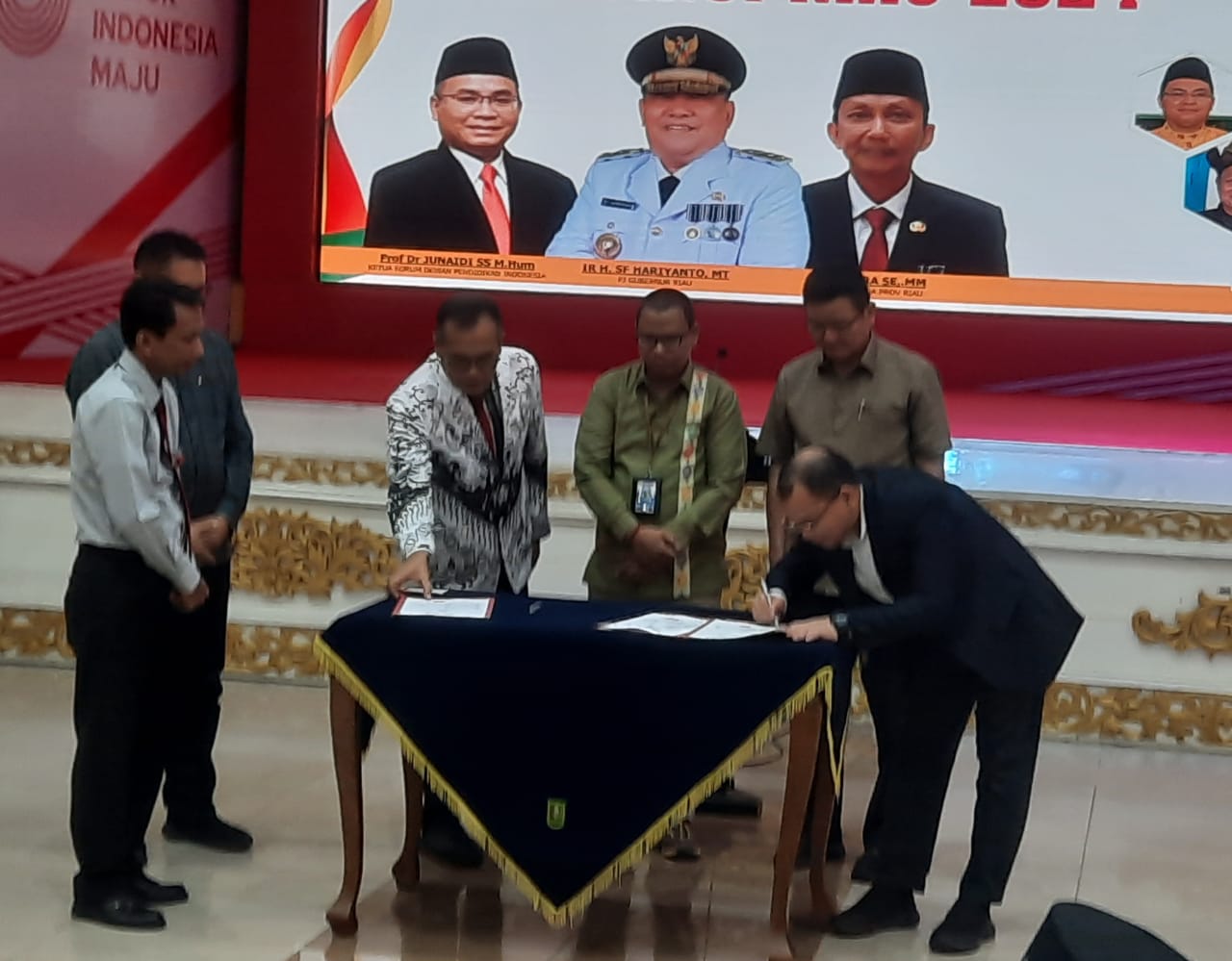 Jaga Komitmen, Tiga Sponsorship Anugerah Pendidikan Teken Nota Kesepahaman.