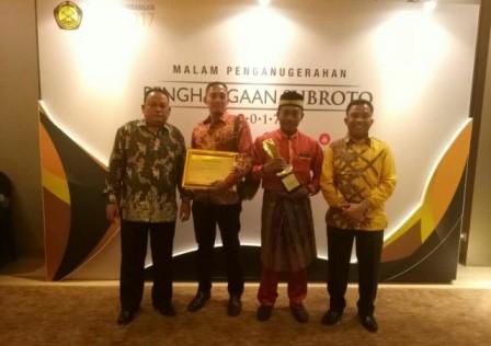 Desa Rantau Sakti Kembali Terima Penghargaan Dari Kementrian ESDM RI