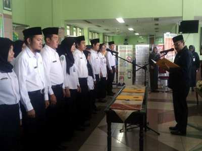 Diserahkan Bupati Rafik, Pemkab Karimun Santuni Janda dan Yatim