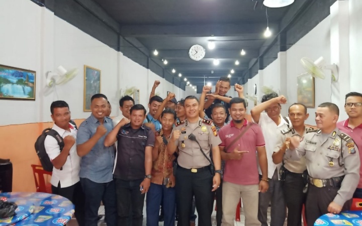 Coffe Morning Jalin Sinergitas Wartawan dan Polri