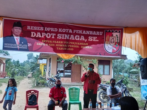 Warga Jalan Lingkar Danau Buatan Rindukan Pembangun Jalan