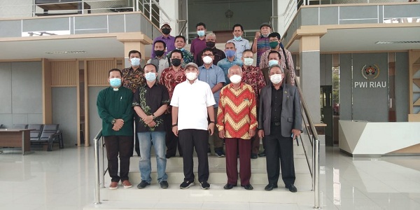 15 Pimpinan Gereja Kunjungi PWI Riau, Sepakat Untuk Kerukunan Beragama