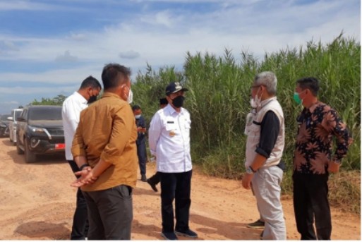 Kunker ke Rohil, Gubernur Riau Cek Pembangunan Jalan Bagansiapiapi-Kubu