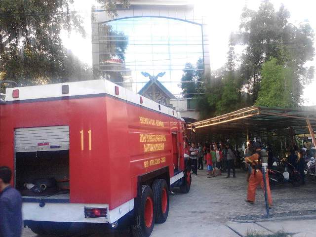 Rumah Sakit Awal Bross Pekanbaru Terbakar, Rupannya kantornya 
