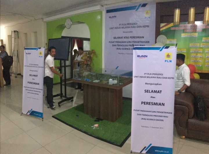 PLN Edukasikan Perjalanan Listrik Dalam Pameran Riau Science Center