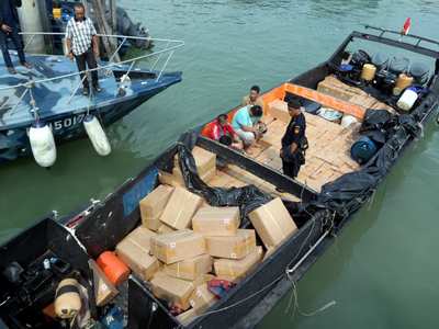 Bea Cukai Berhasil Gagalkan Penyelundupan Rokok Rp 1,390 M Dari Malaysia Tujuan Jambi 