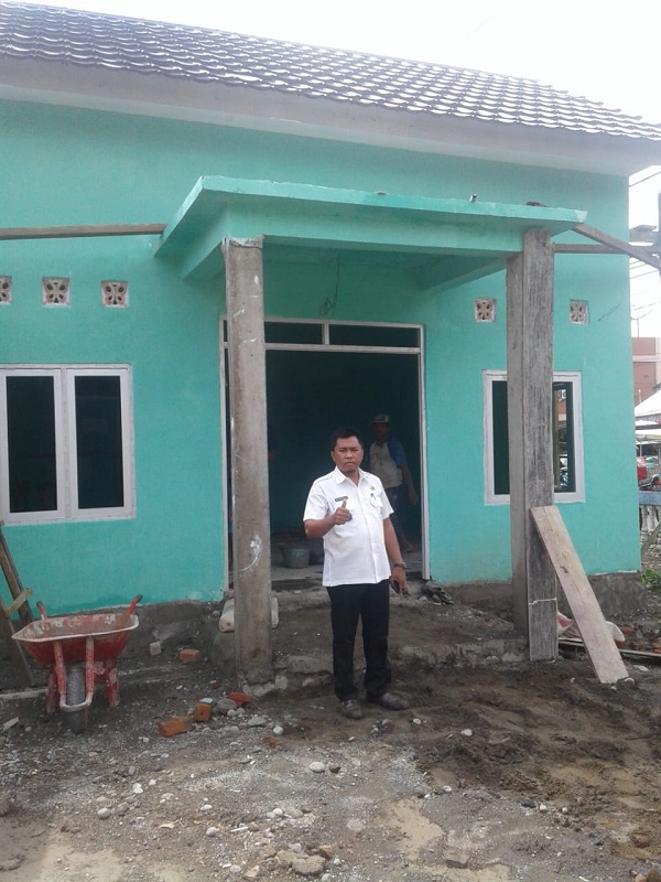 Manfaatkan Dana Kelurahan, Lurah Pasar Setelit Bangun Taman Baca