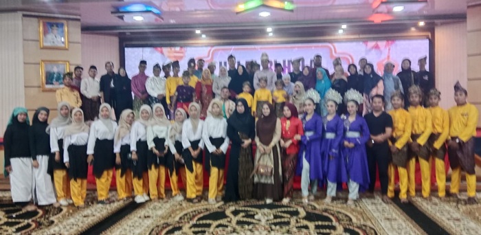 Jhony Charles Apresiasi Malam Halal Bi Halal Insan Seni