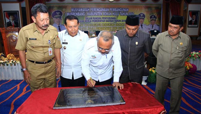 Gubernur : Provinsi Riau siap bersinergi dengan Pemkab Rohul