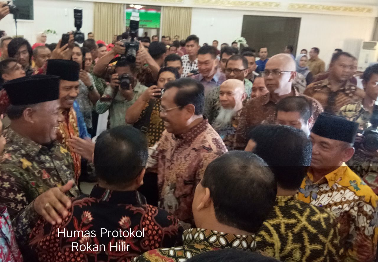  Plt Bupati Rohil Hadiri Malam Ramah Tamah Pemprov Riau Bersama Jaksa Agung RI