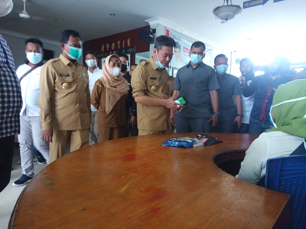 Bupati Rohil Minta Pelayanan RSUD dr RM Pratomo Lebih Ditingkatkan