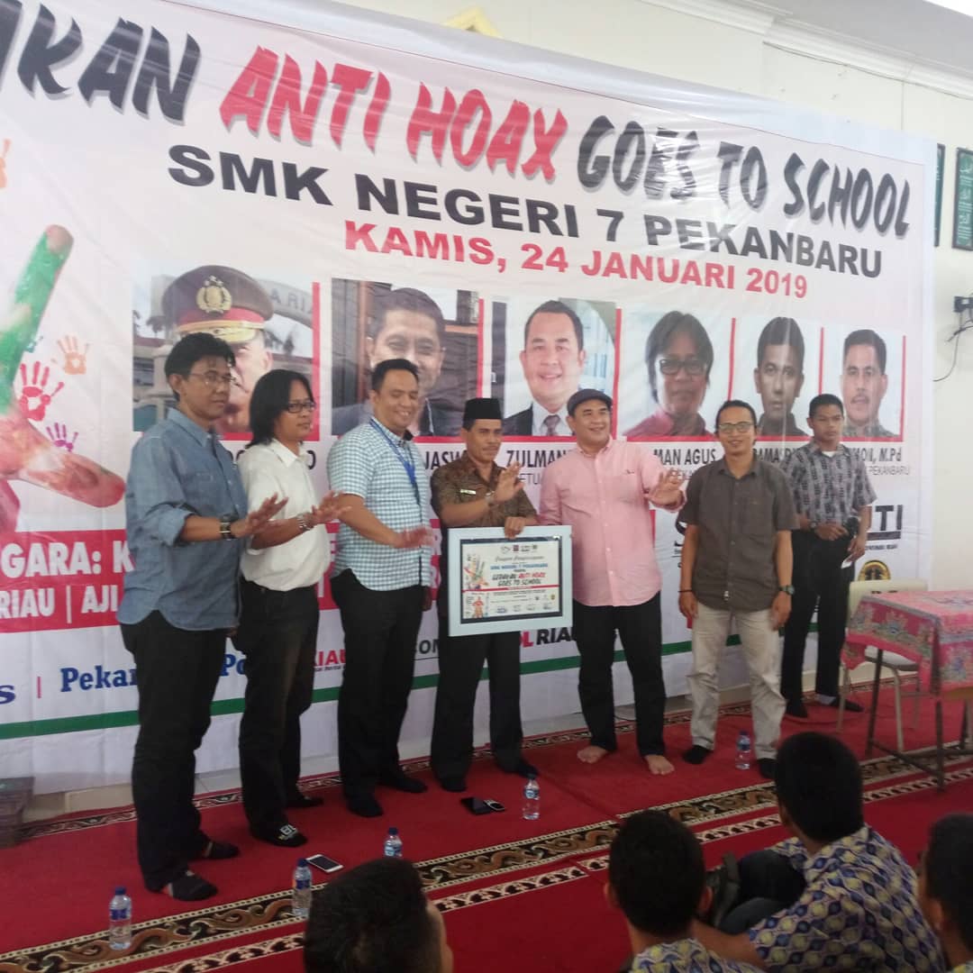 Konstituen Dewan Pers dan Polda Narasumber Gerakan Anti Hoax di SMK 7