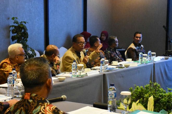 Bupati dan Wabup Kampar Hadiri RUPS PT. Bumi Siak Pusako di Batam