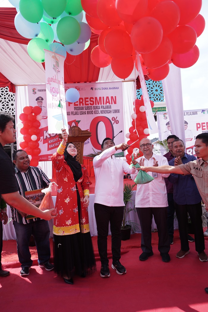 Bupati Pelalawan Luncurkan Program Subsidi KURDA Bagi Para Pelaku UMKM 