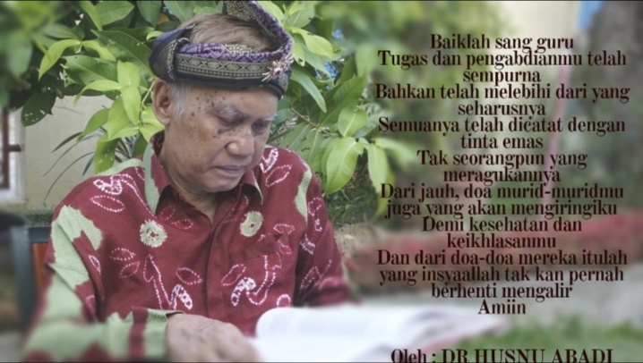 Dosen FH UIR Husnu Abadi Baca Puisi di 90 Tahun Prof Solly Lubis