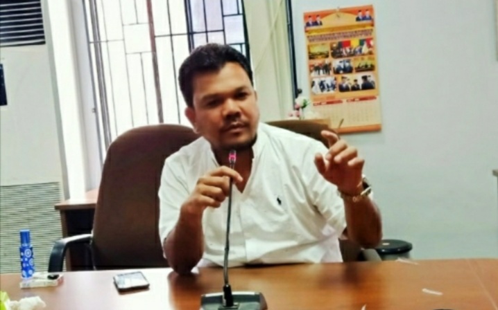 Dalam Reses Viktor Masyarakat Tuding Hotel Holiday 