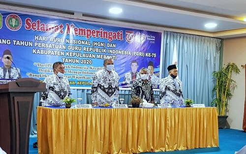 Sekda Kamsol : Guru Harus Berperan Aktif Menggerakan Potensi Lingkungan Sekitar