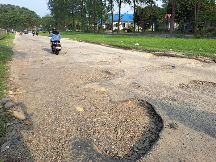 Warga Kecewa Jalan RAPP Penghubung Pangkalan Kerinci ke Desa Makmur Tak Kunjung Diperbaiki