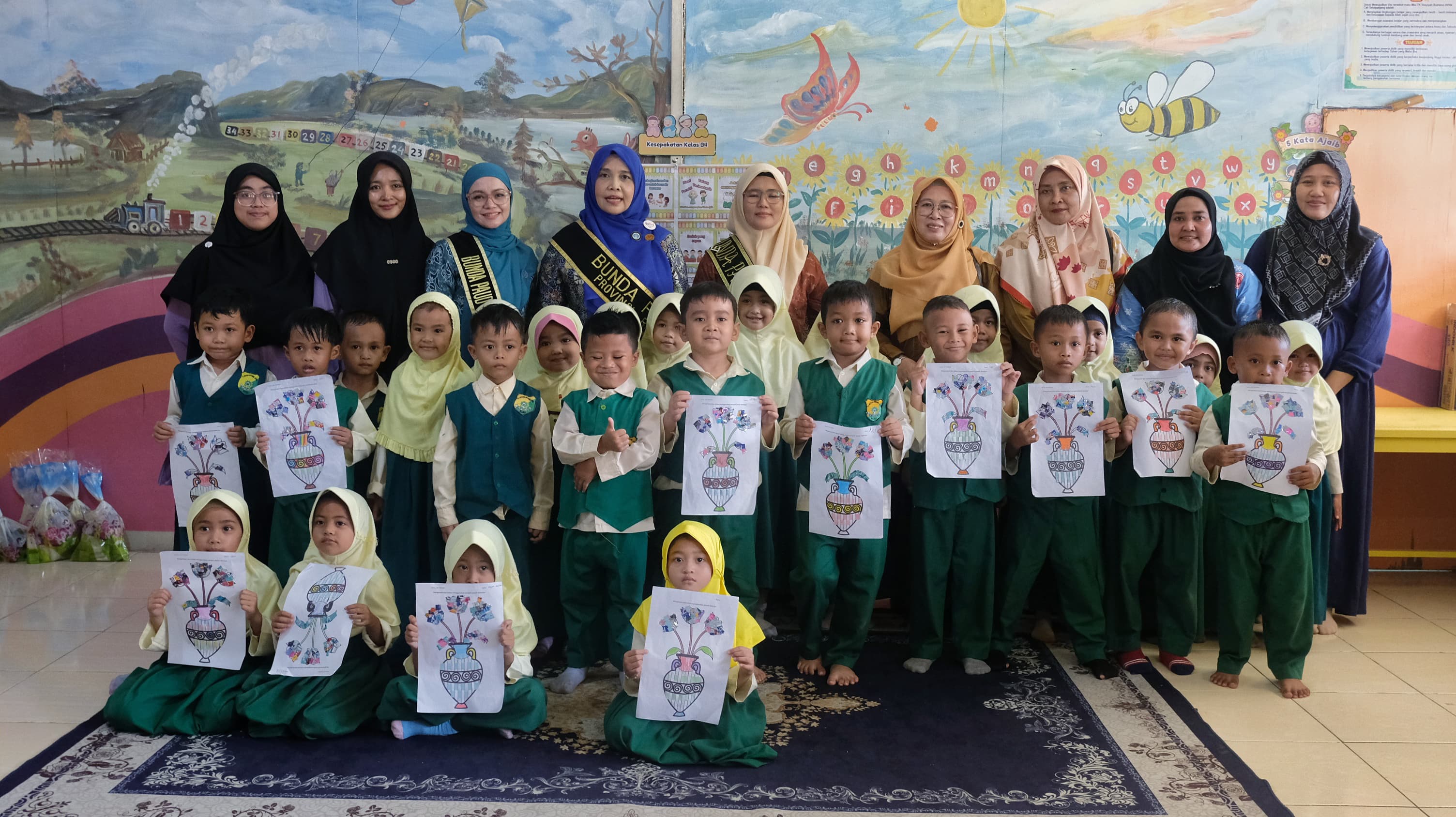 Pj Ketua Tim PKK Riau Sambangi Posyandu, Sekolah dan Gedung Promosi Sagu Dalam Kunker di Meranti